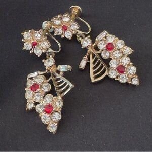 Vintage Elegant Angel Gold and Red Crystal Earrings